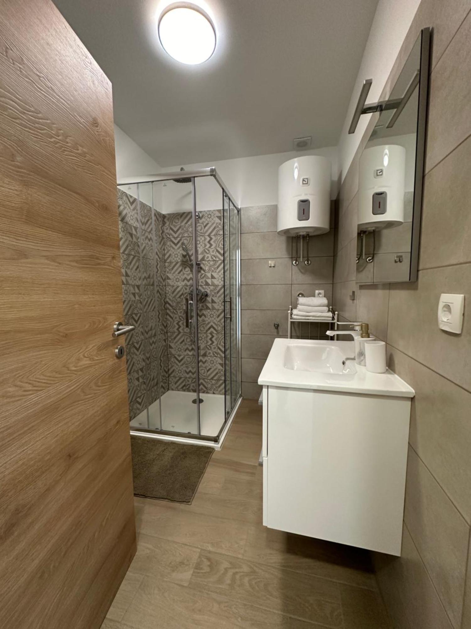 Apartmani "Mnm", Senj Zengg Kültér fotó