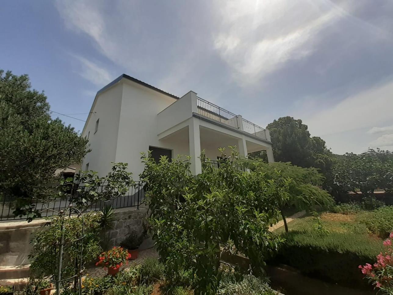 Apartmani "Mnm", Senj Zengg Kültér fotó