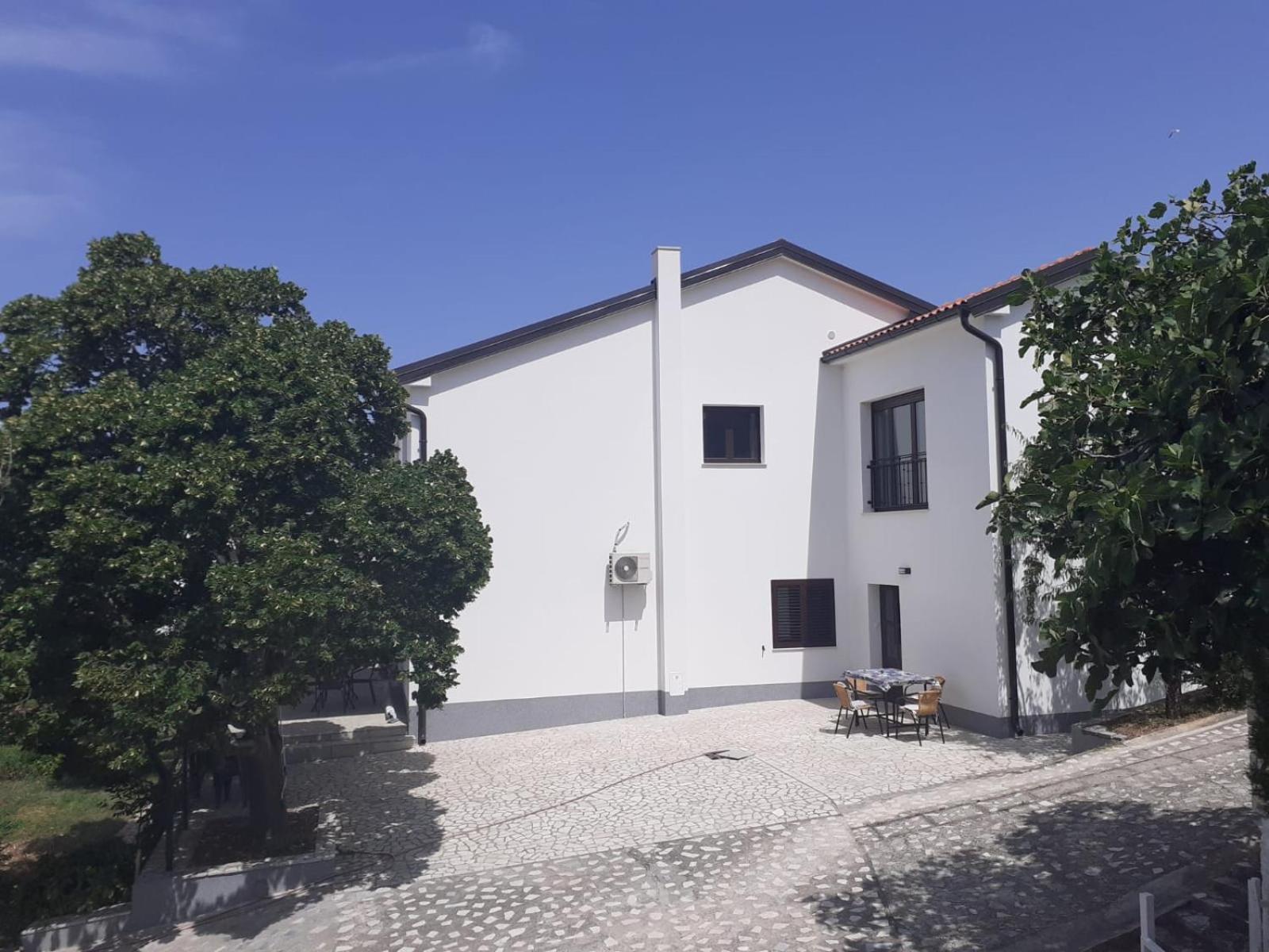 Apartmani "Mnm", Senj Zengg Kültér fotó